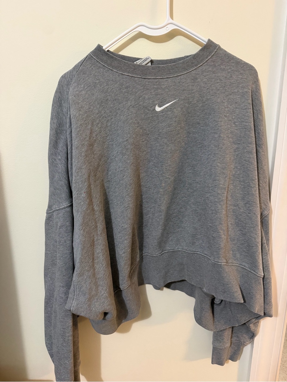 Nike Women's Heather Gray Cropped Crew Sweatshirt with White Swoosh